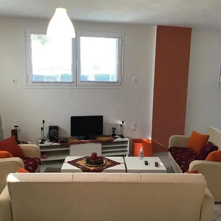Casa In Giardino Apartment *